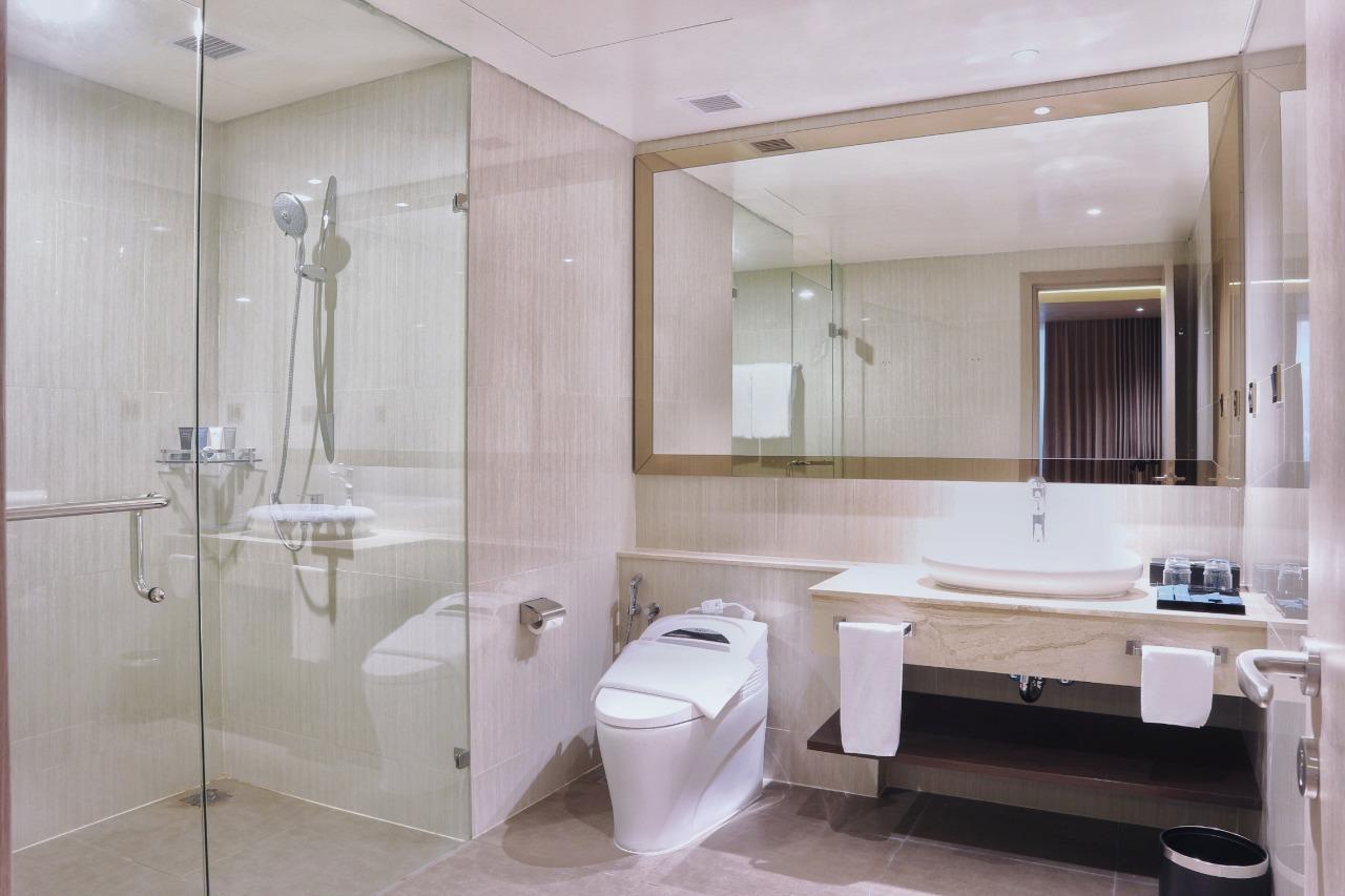 BW Luxury Hotel Jambi Exterior photo
